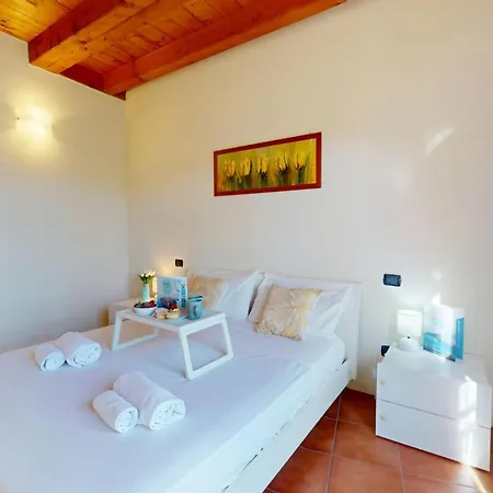 Apartment Borgo Del Torchio C8 Bybookinggardalake