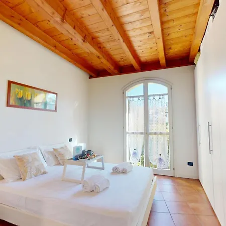 Borgo Del Torchio C8 Bybookinggardalake